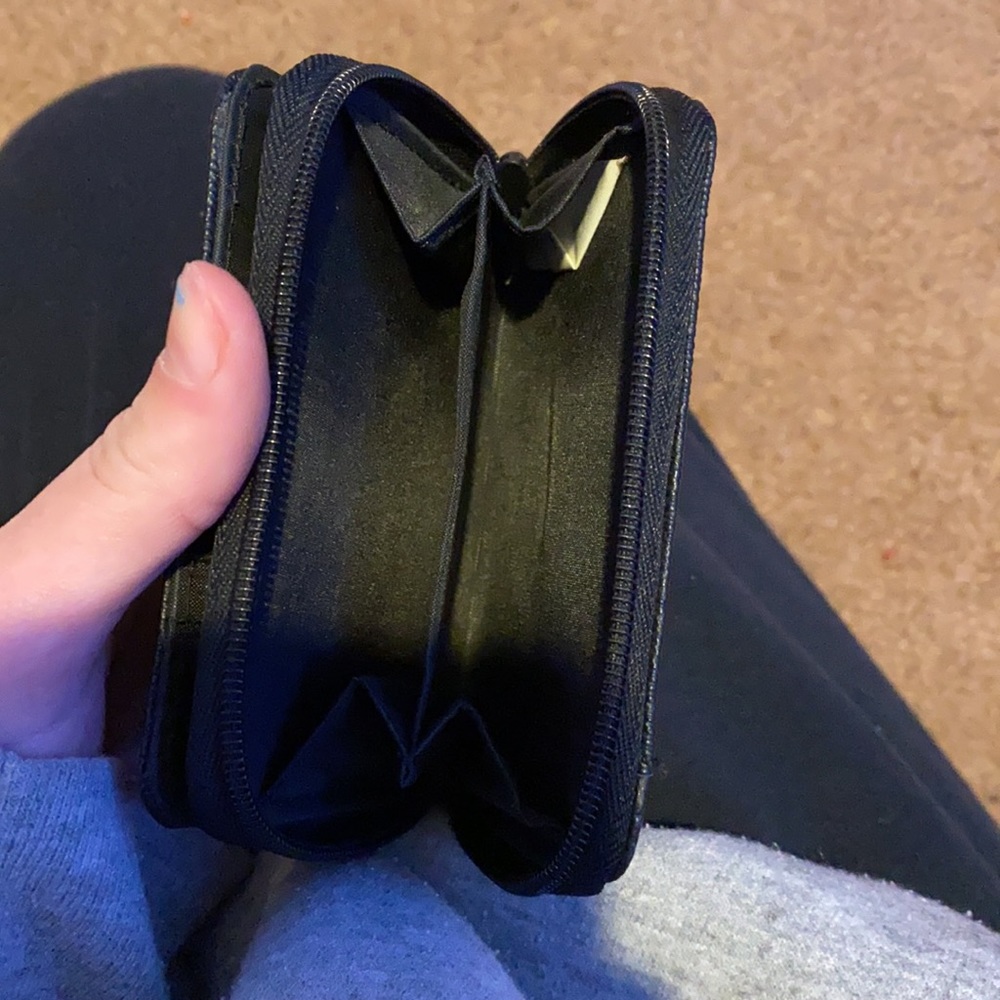 Wallet - Picture 3 of 4